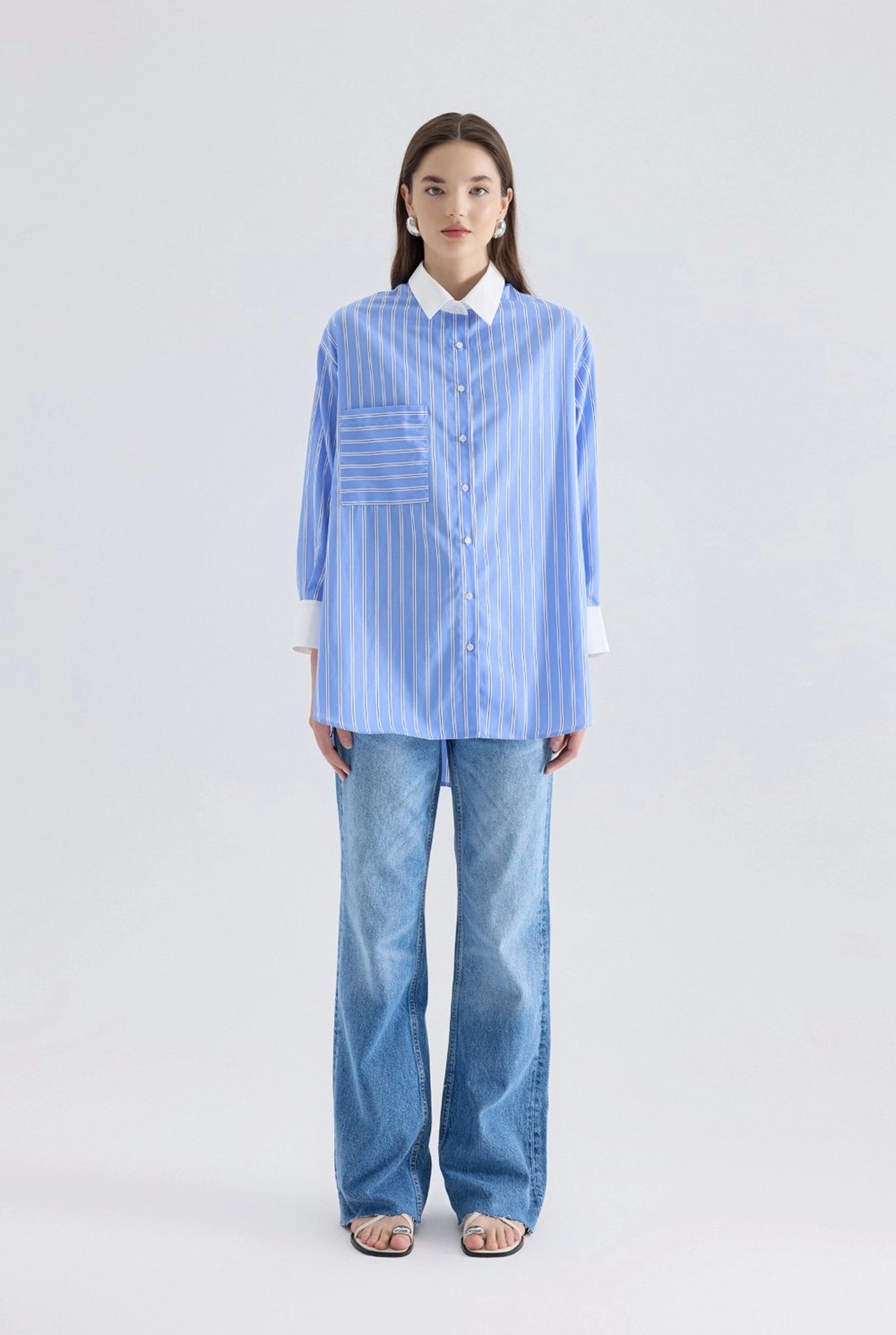 Beyaz Yaka Manşet Mavi