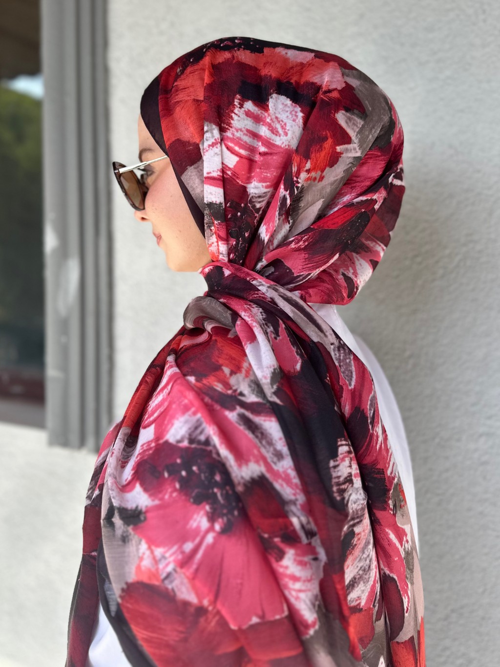 Çiçek Desenli Şal Kırmızı