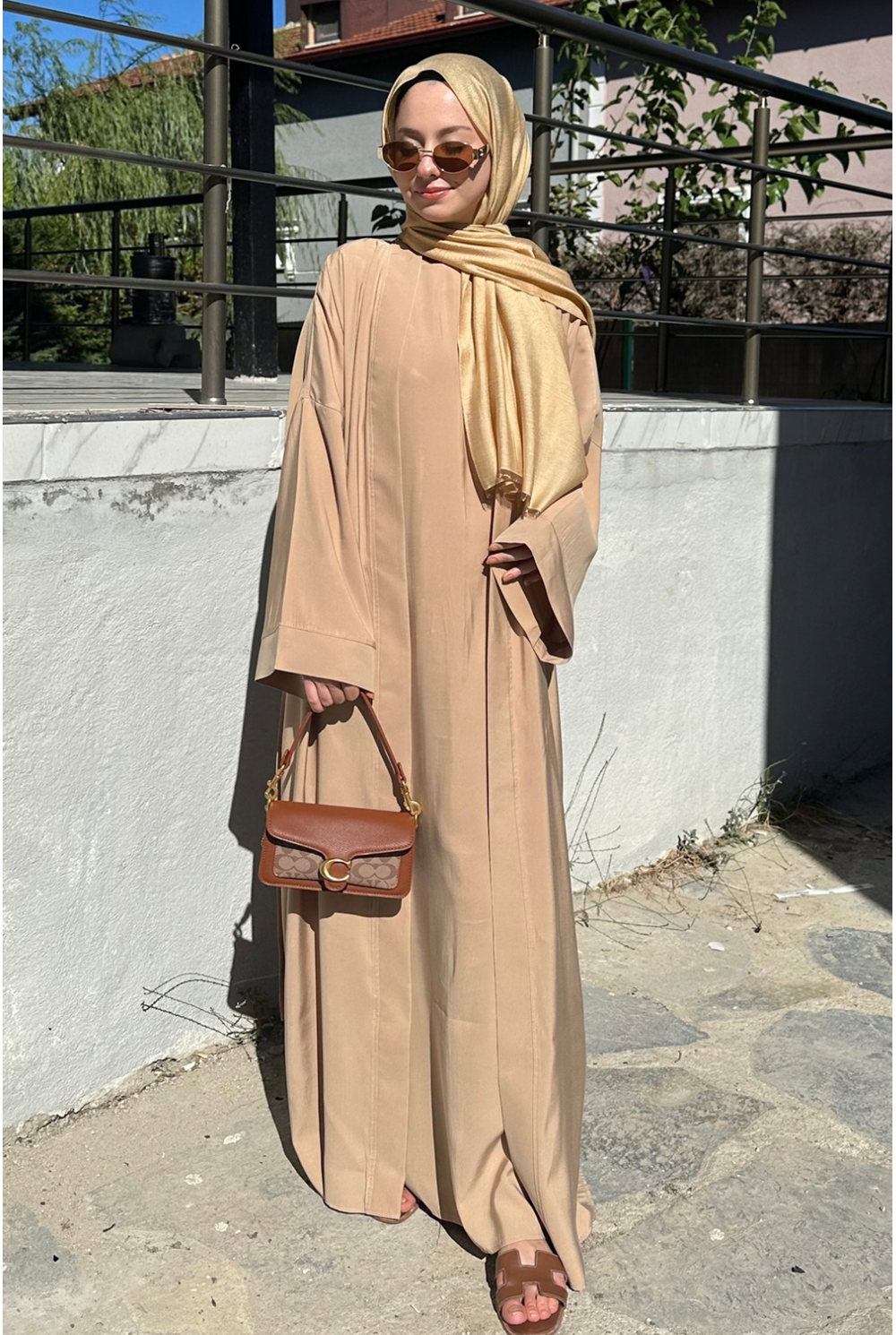 Cupra İç Elbiseli Abaya Bej