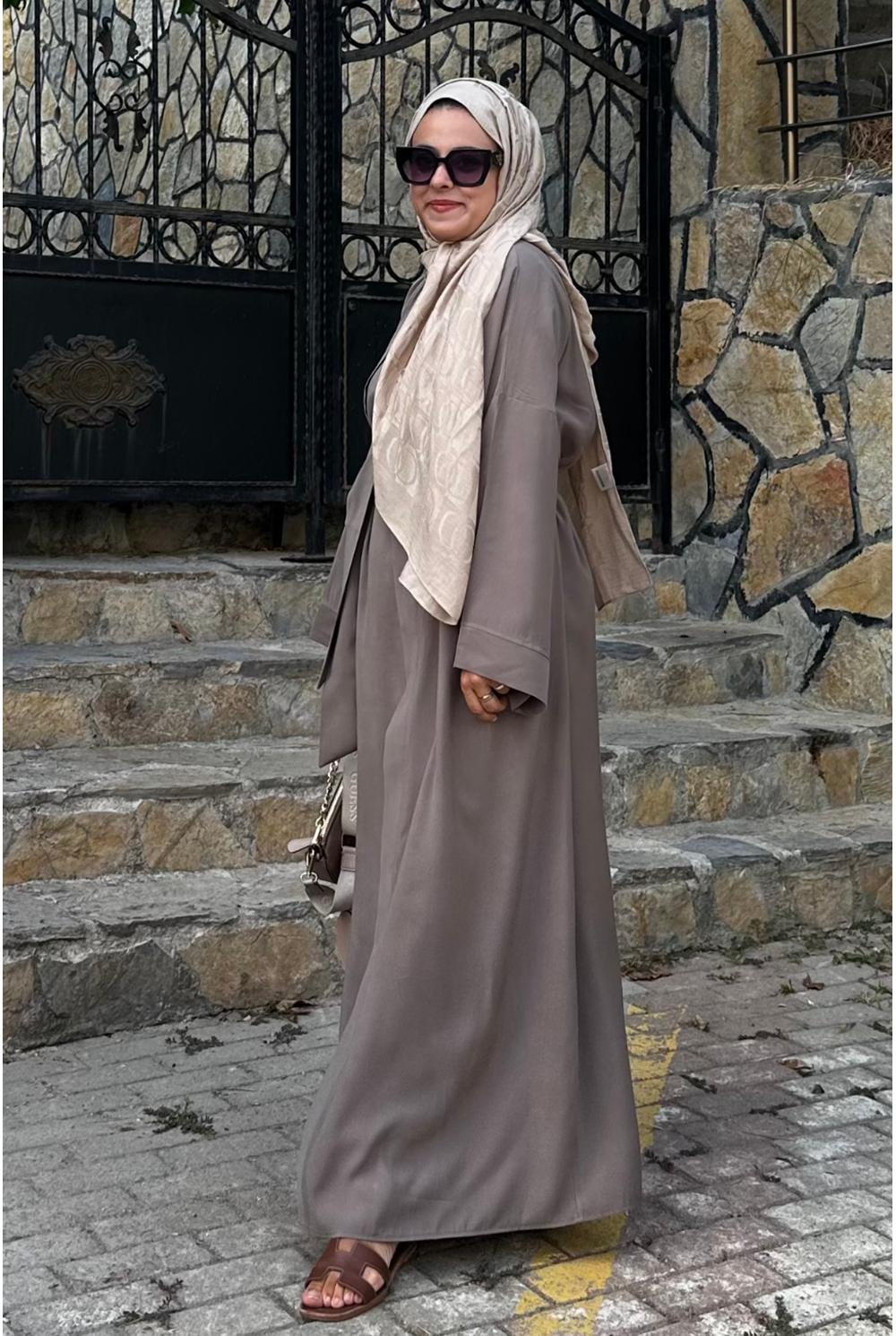 Cupra İç Elbiseli Abaya Vizon